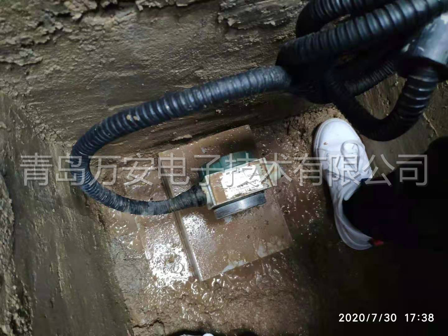 防爆防腐超聲波液位計使用現(xiàn)場(圖1) 防爆防腐超聲波液位計使用現(xiàn)場(圖1)